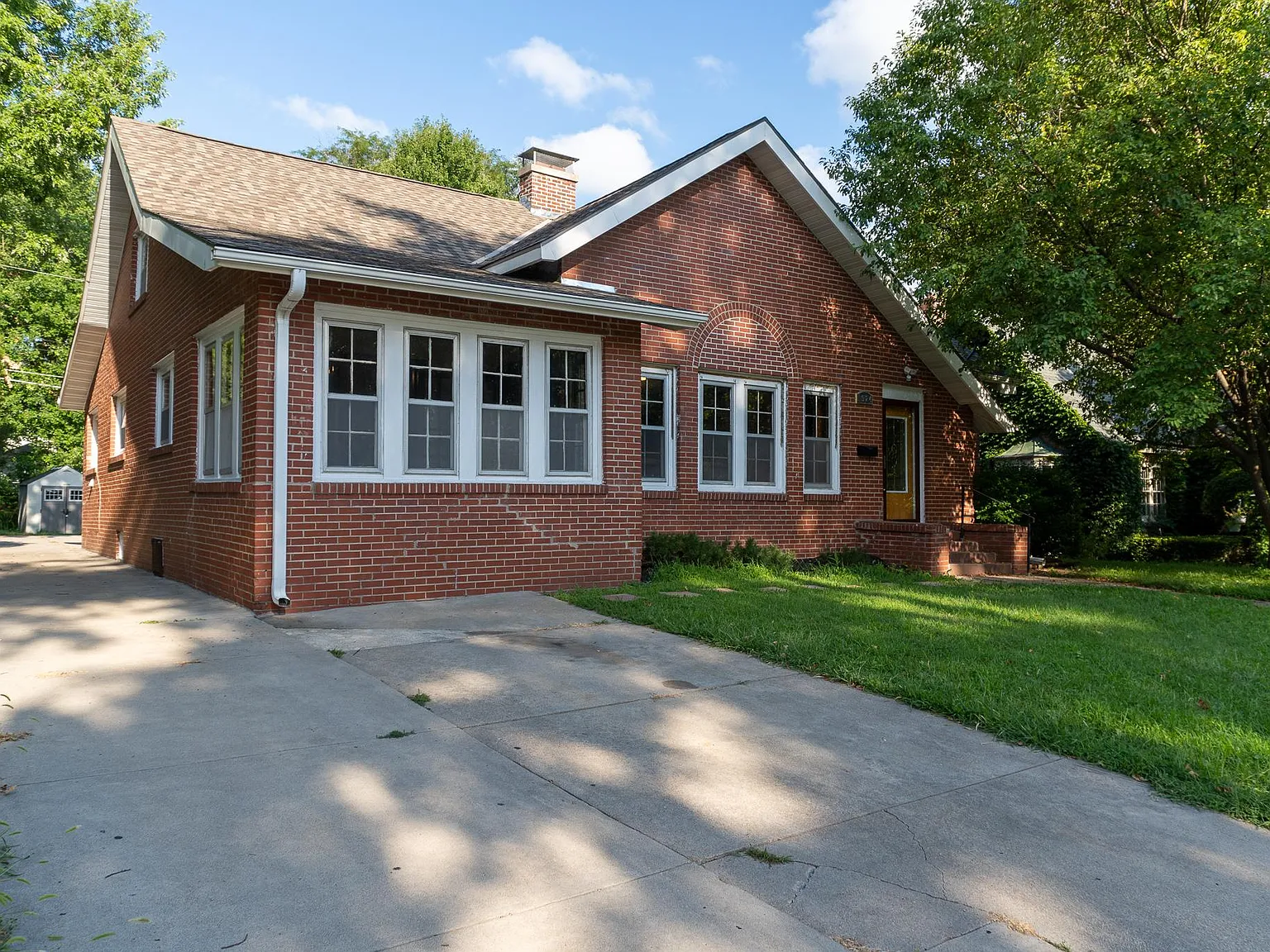 5 bed, 2669 sqft, $425 — Photo 3