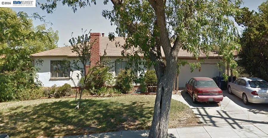 3902 Princeton Way photo 1