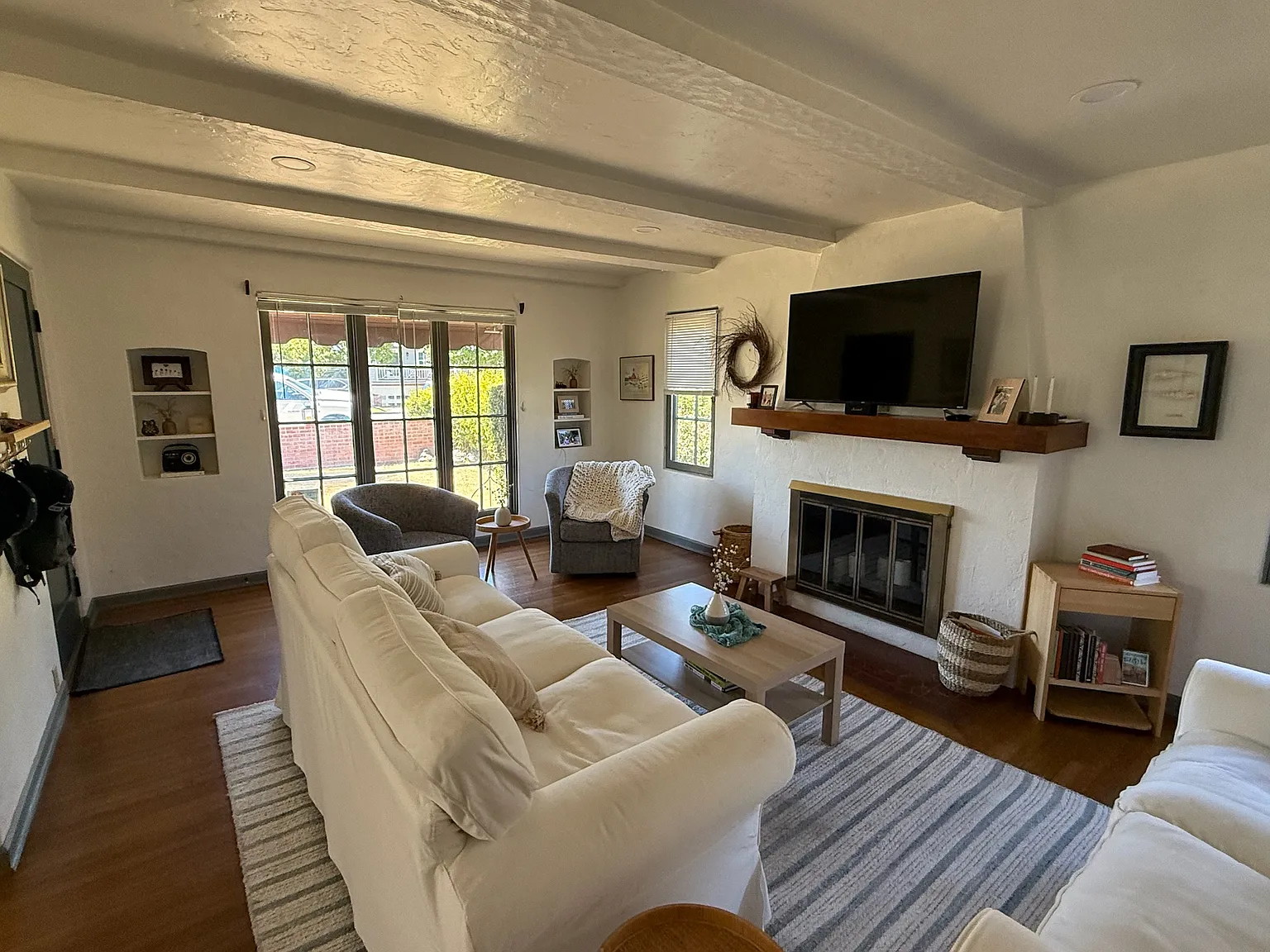 3 bed, 1502 sqft, $6,000 — Photo 4