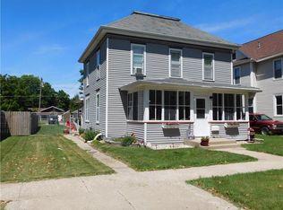 523 Broad St, Grinnell, IA 50112