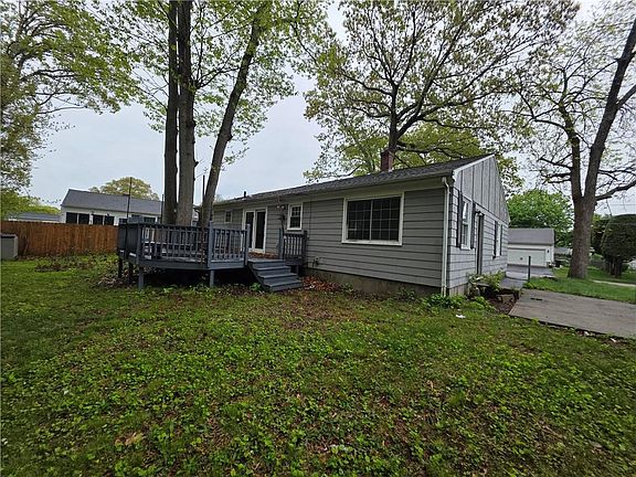 2nd image of 65 Ferncrest Dr E
