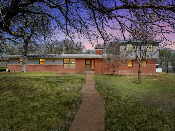 271 Candyce Dr, Lorena, TX 76655