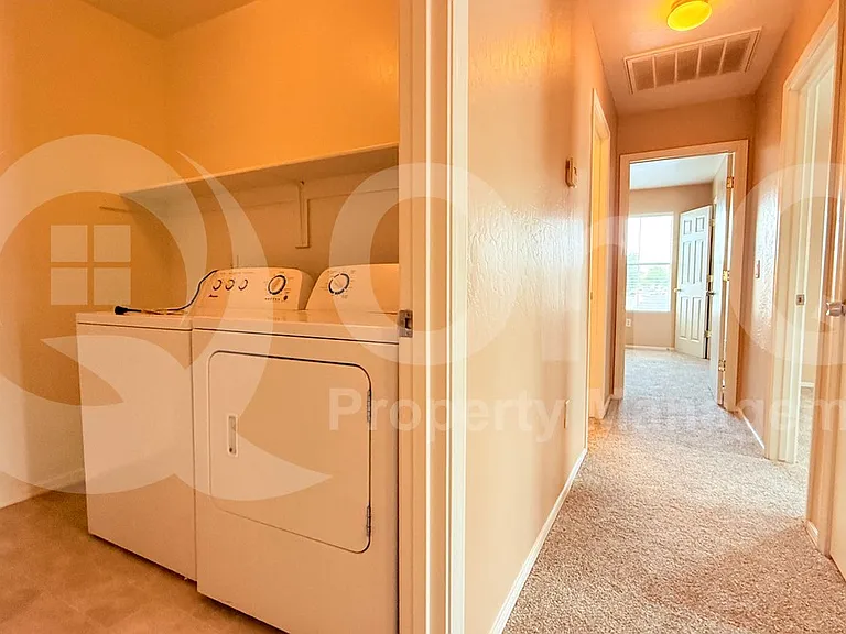 6022 N Florence Ave — Photo 16