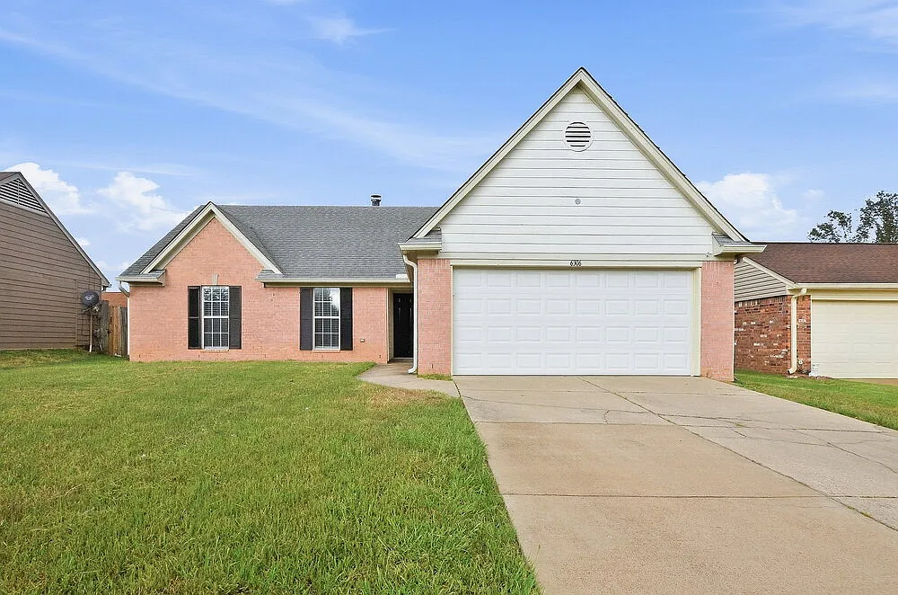 3 bed, 2.0 bath, 1462 sqft, $1,825 — Photo 1