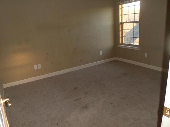 3rd image of 3012 Woodruff Creek Dr