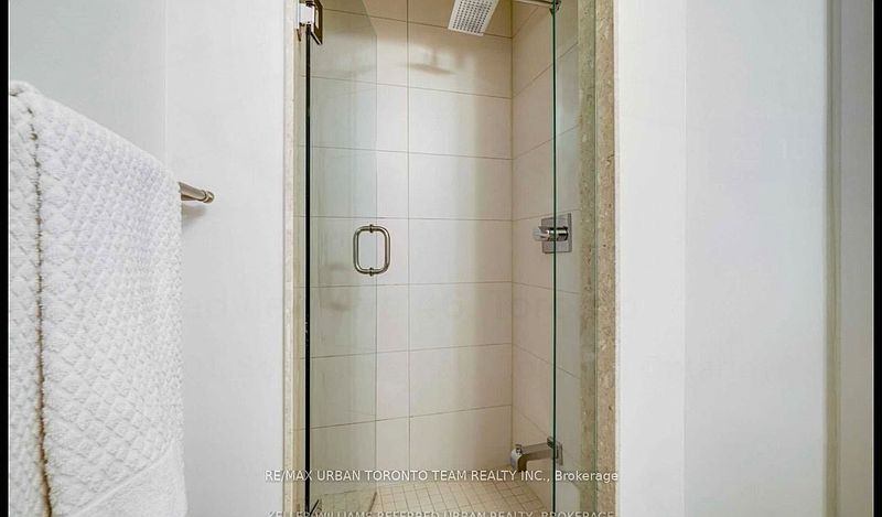 Toronto Townhouse for rent - 1 Bedroom — photo 15