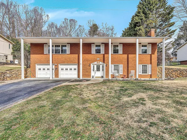 5944 Cartwright Dr, Roanoke, VA 24018