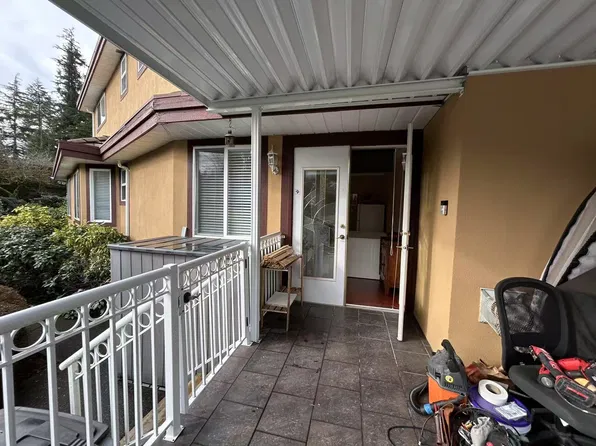 2818 169th St, Surrey, BC V3Z 9W8