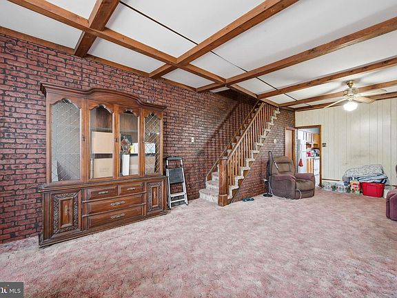 2nd image of 3519 Mercer St