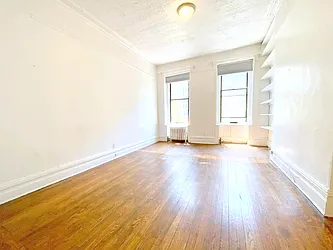 Rented by Manhattan Spaces