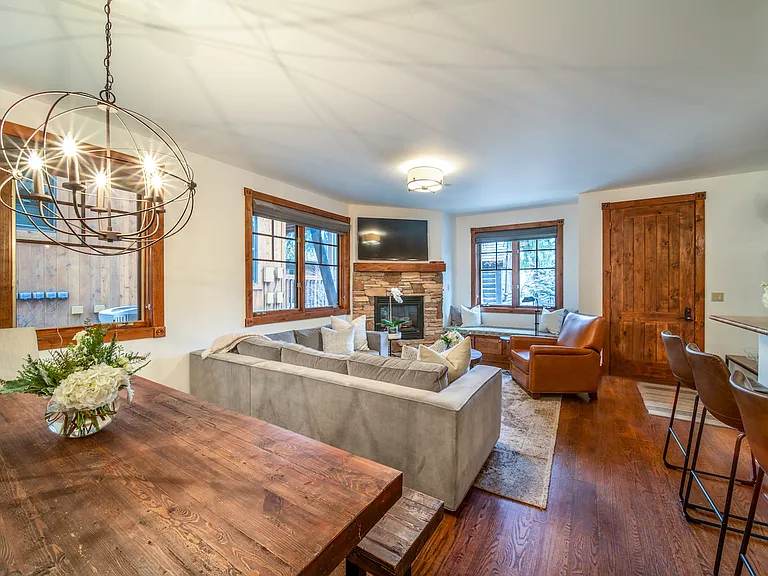 503 W Main St #B101 — Photo 13