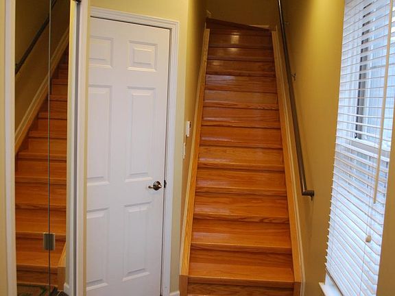 4th image of 540 Graten St #1