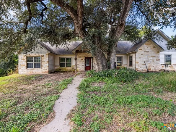 110 S Peach St, Little River Academy, TX 76554