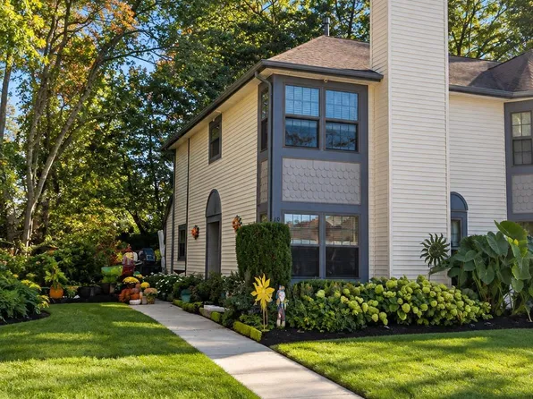 49 Cambridge Dr #49-TOWNHOUSE, Egg Harbor Township, NJ 08234