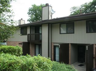 97 Mineola Rd, Fox Lake, IL 60020