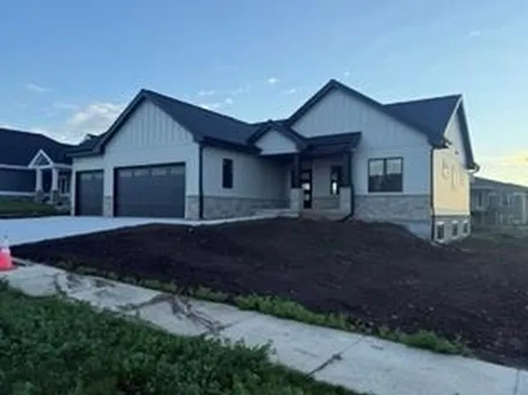 1556 Meister, Waunakee, WI 53597
