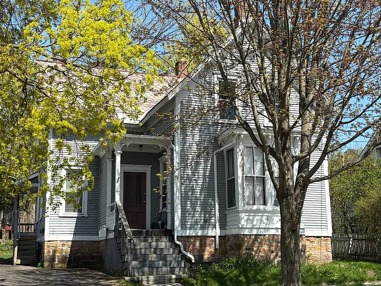 520-522 Saint Paul St #2 — Photo 12