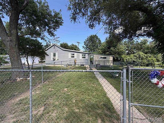 5th image of 100 Mulberry Ln