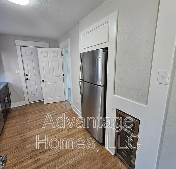 4619 Bell St — Photo 17