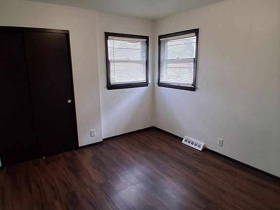 5th image of 4976 N 47th St