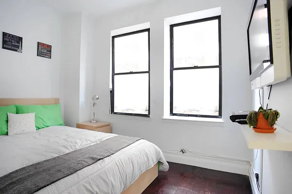 Rented by Town Residential | media 10