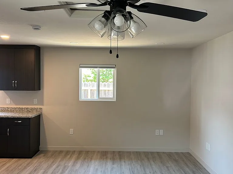 20X Follett St — Photo 15
