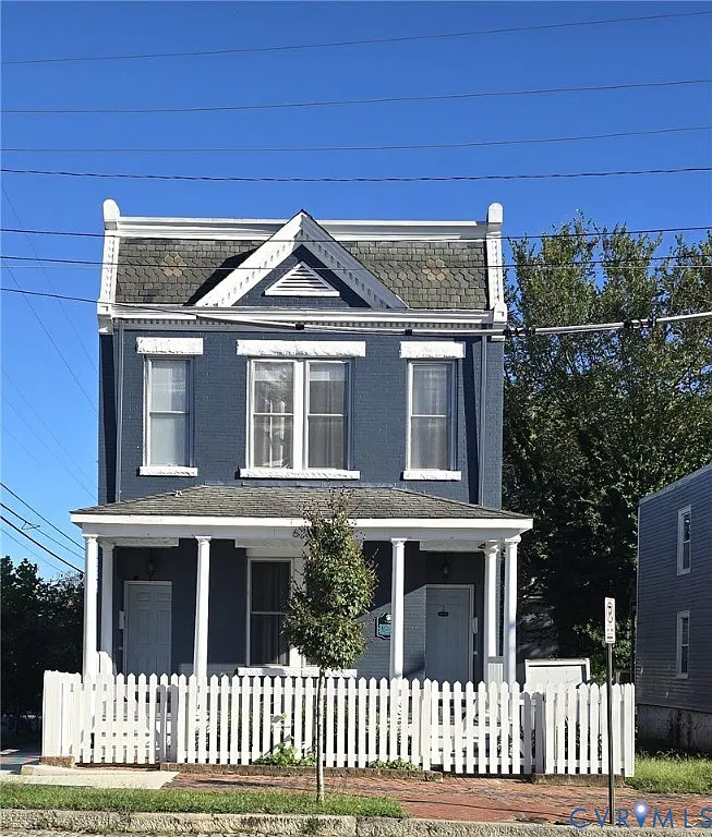 2 bed, 1.0 bath, 1386 sqft, $2,295 — Photo 1