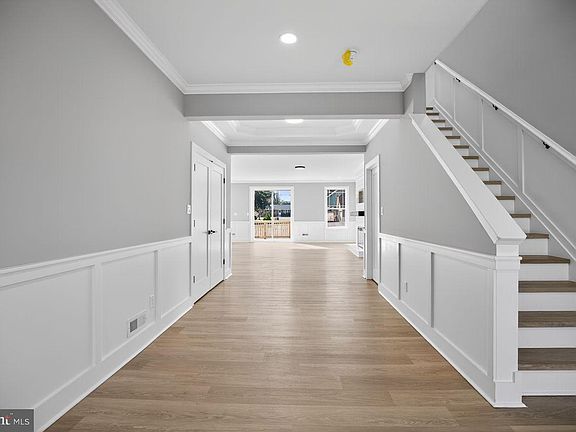 2nd image of 7266 Cedar Ave