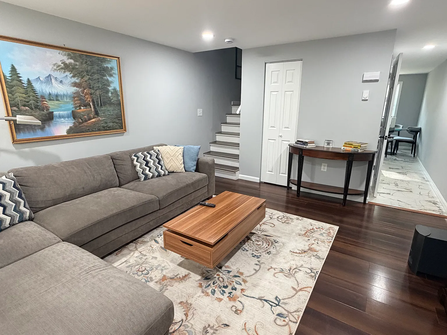 3 bed, 1.5 bath, 1850 sqft, $3,500 — Photo 4