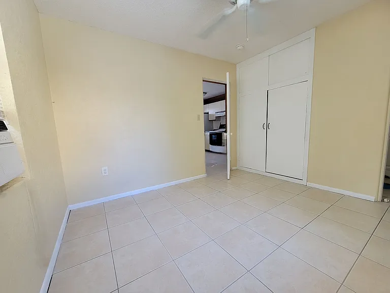 305 S Ocean Dr #4 — Photo 7