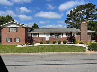 51 Lyons Dr, Rome, GA 30165