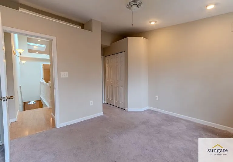 1632 Light St — Photo 13
