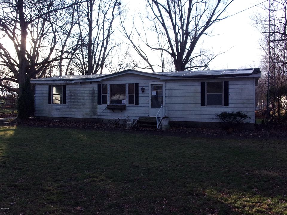 1st image of 60546 Railroad St