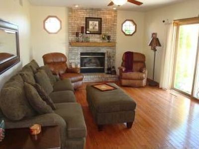 W142N10634 Magnolia Dr, Germantown, WI, 53022