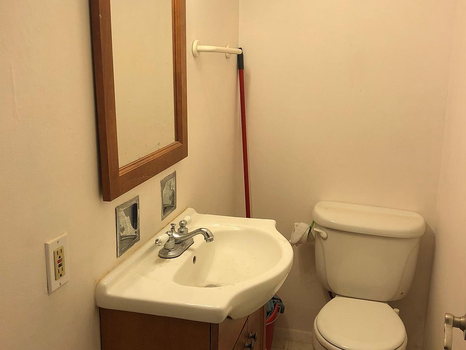 Brook At Amherst Condominiums Apartment Rentals Amherst, MA Zillow