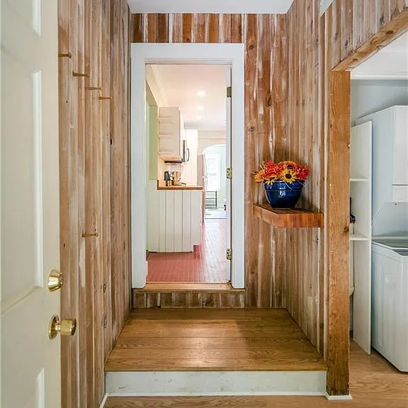 33 Washington Ave — Photo 15