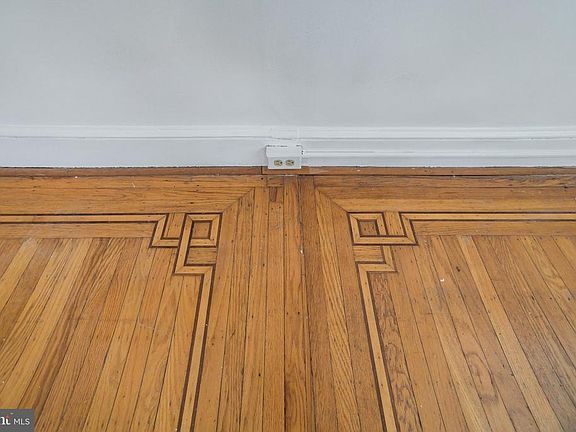 3rd image of 7715 Burholme Ave