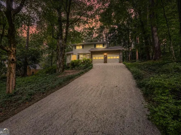 4649 Montauk Rd, Lilburn, GA 30047