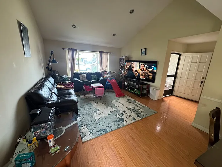 15616 New Hampton St — Photo 15