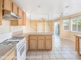 9383 Dragon Tree Dr, Hesperia, CA 92344