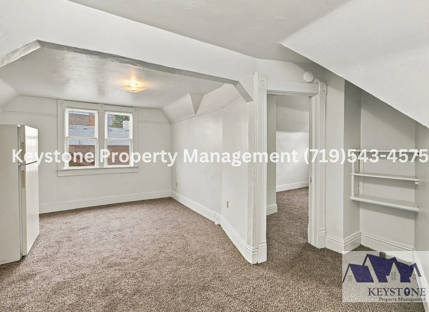 $375 Off Move In Special! Centrally Located 2nd Floor Apartment with 1 Bedroom/1 Bathroom - $750/... — Photo 1