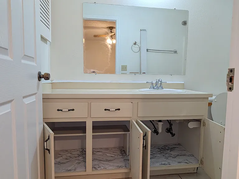 1613 Loghill Pl — Photo 23