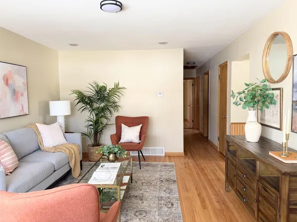 4630 N 80th STREET, Milwaukee, WI 53218
