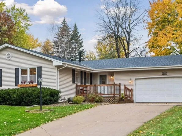 9924 Little Cir, Bloomington, MN 55437