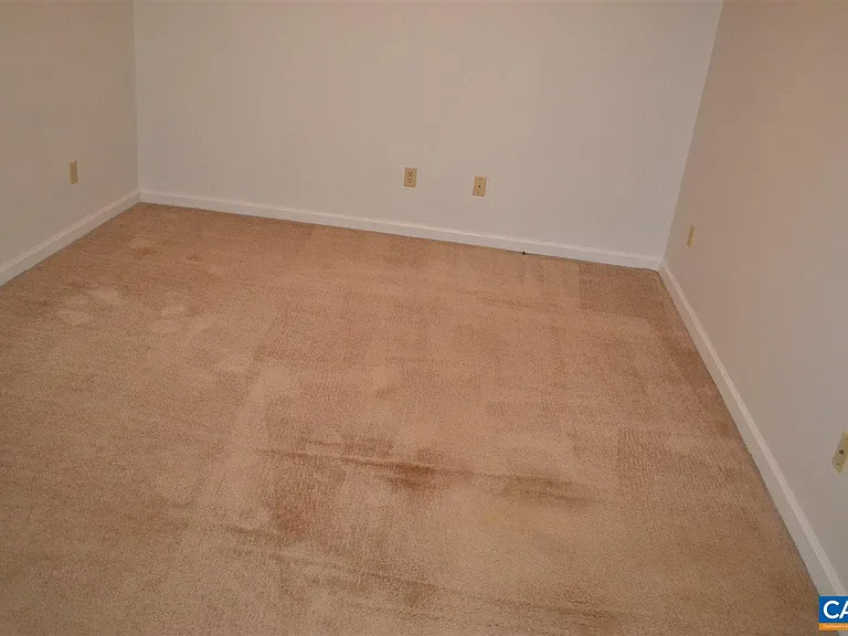 15 Englewood Dr — Photo 24