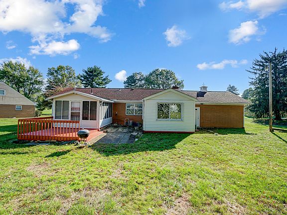 2nd image of 3111 Willow Springs Dr