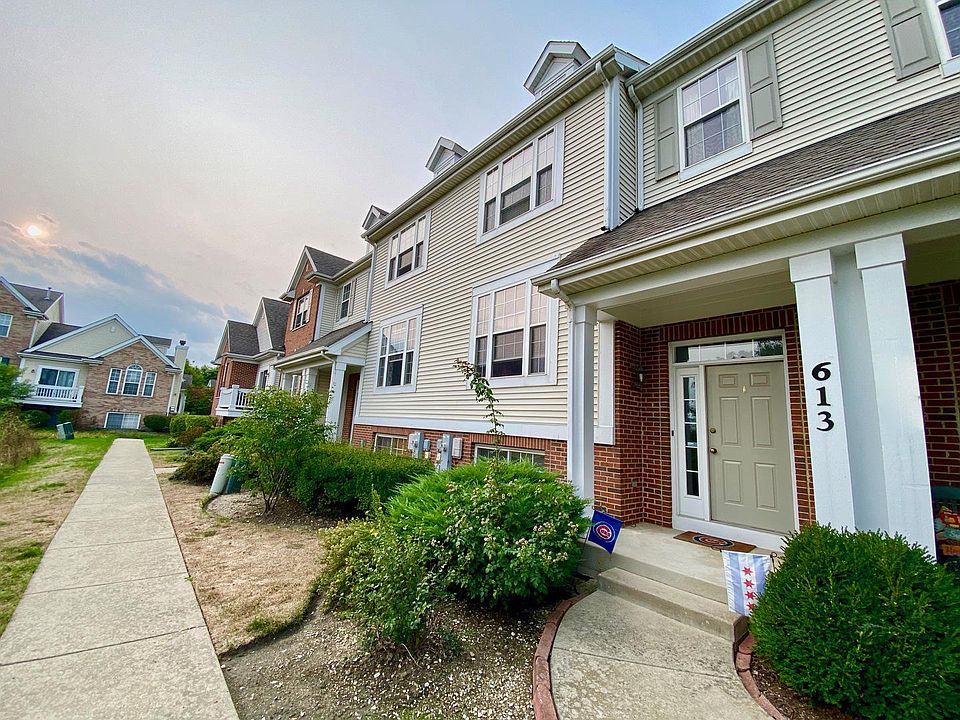 1st image of 613 N Hidden Prairie Ct #613