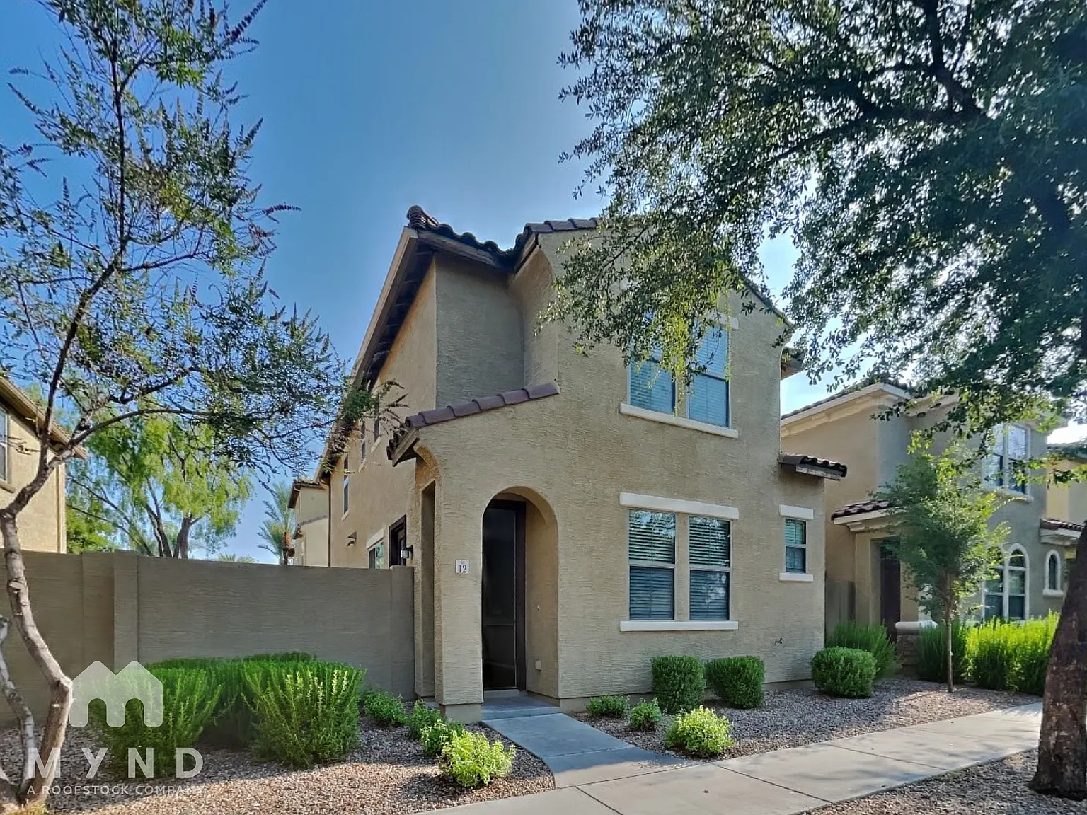 3 bed, 2.5 bath, 1190 sqft, $1,825 — Photo 1