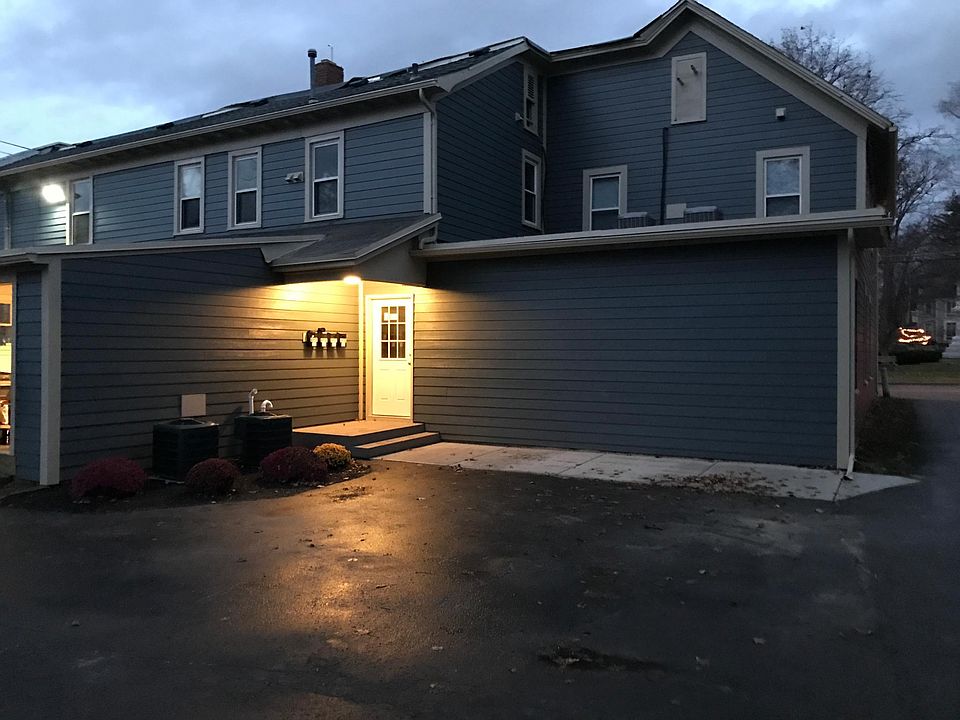 Private parking lot for tenants