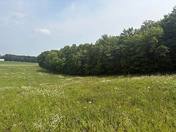 5th image of 210 W Wagner Rd